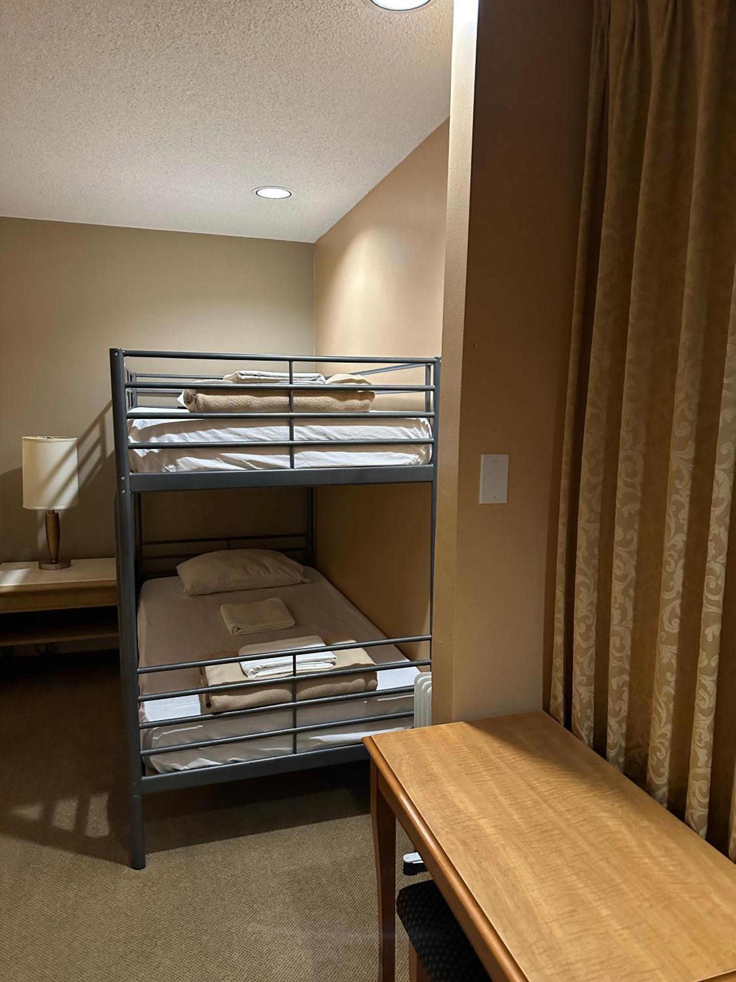 Nox Hostel Toronto Esterno foto
